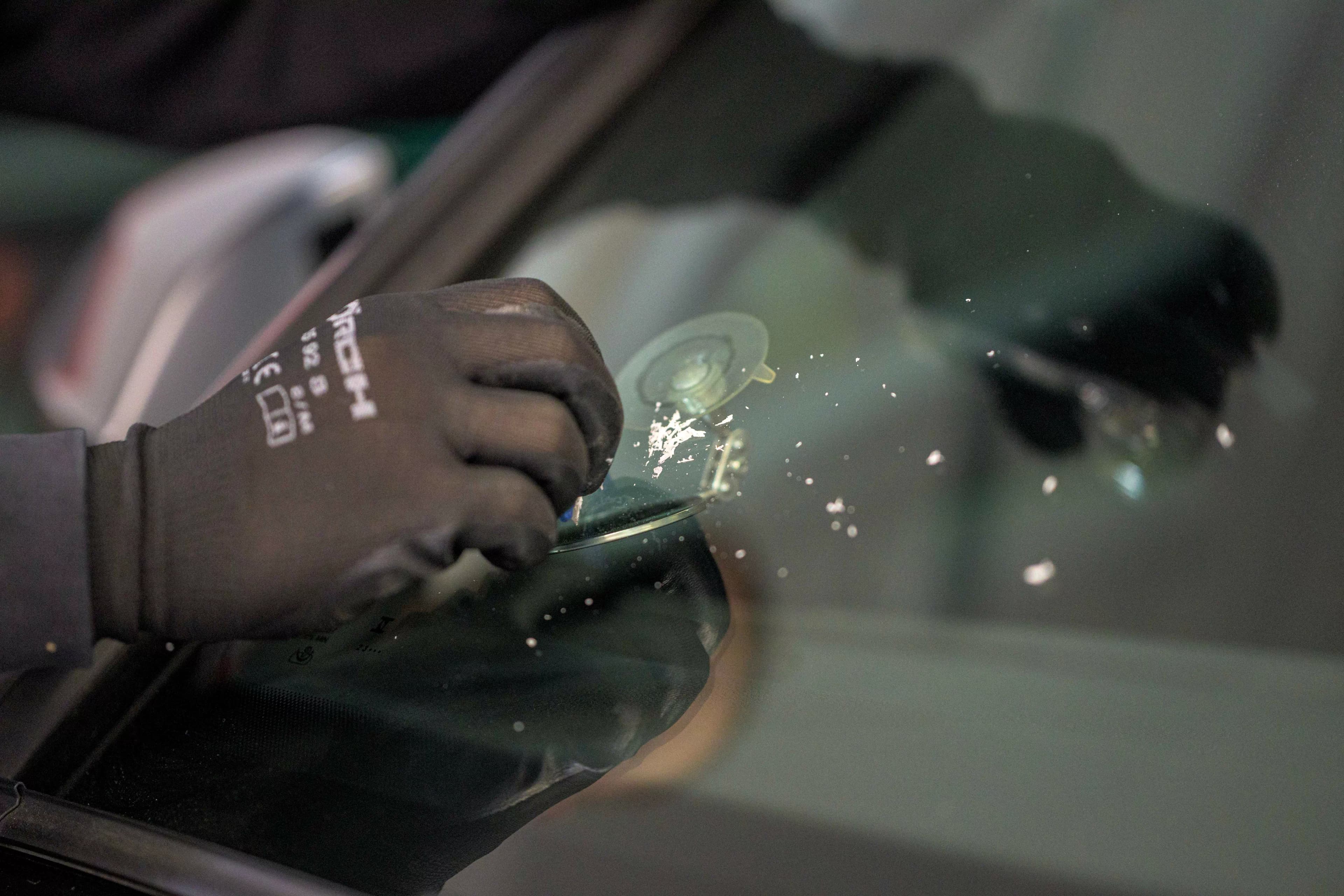 Reparacija auto stakla